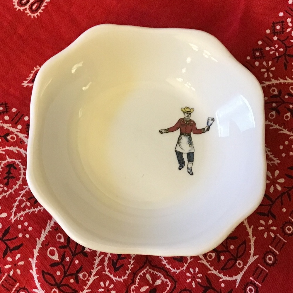 Vintage Mayer China chuck wagon chef “Cookie” dish